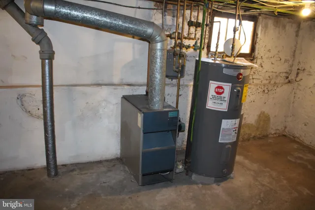 $215,000 | 409 North York Street, Pottstown, PA 19464