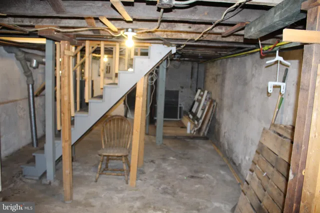 $215,000 | 409 North York Street, Pottstown, PA 19464