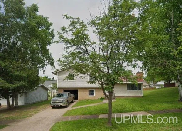 $270,000 | 639 Jopling Street, Ishpeming, MI 49849
