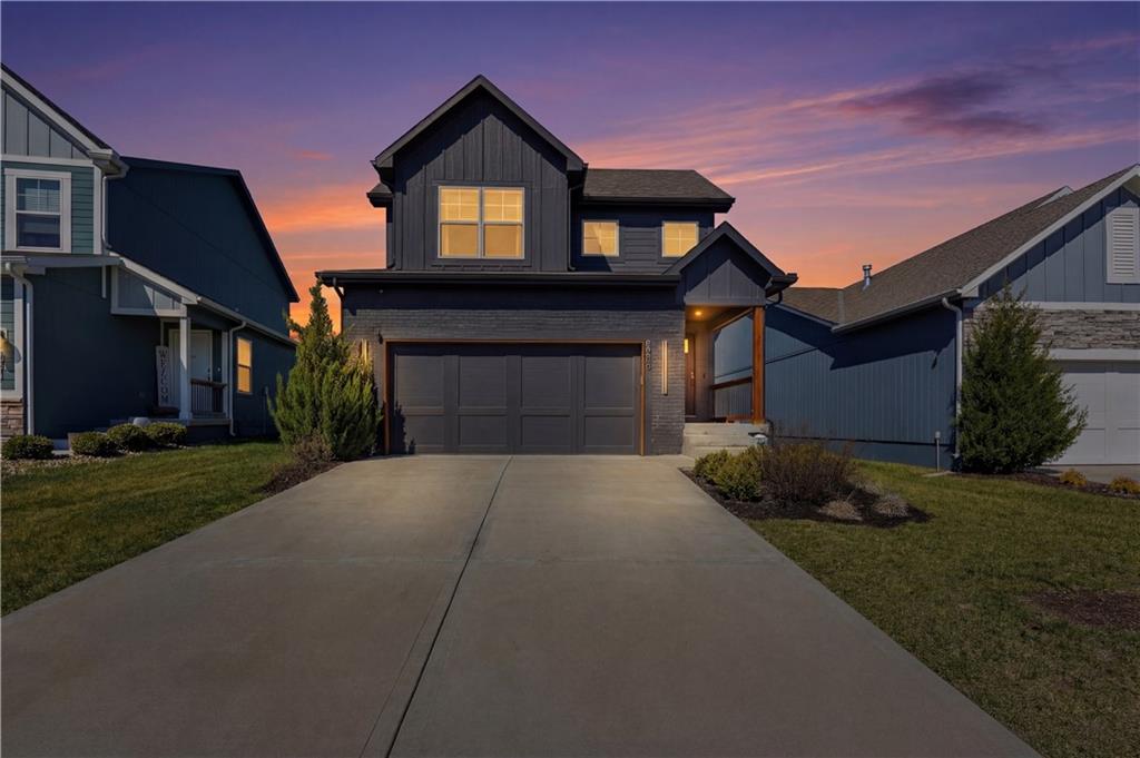 8809 Southwest 9th Terrace Blue Springs, MO 64064 - Photo 2 of 28