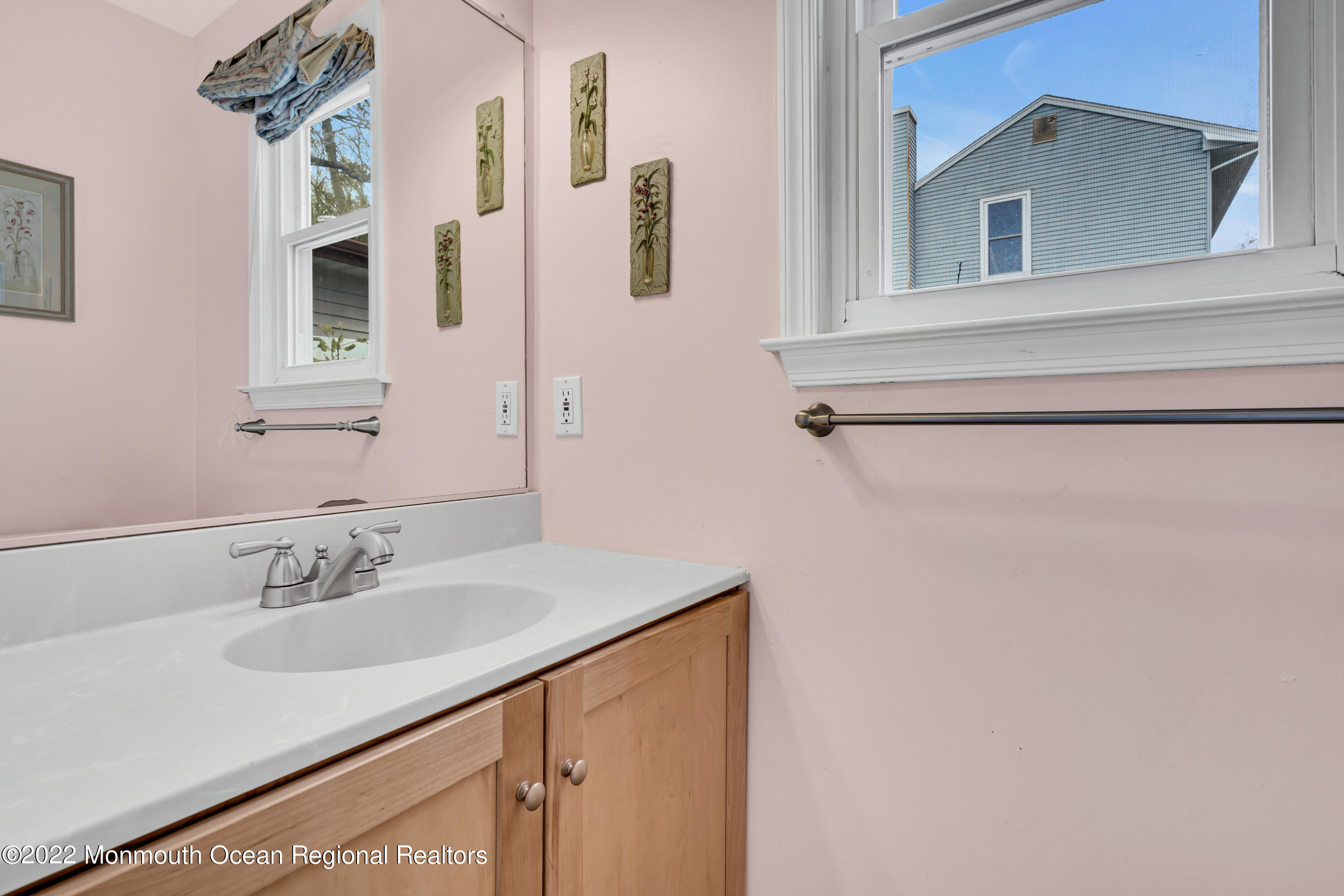 52 Marc Drive Howell, NJ 07731 - Photo 33 of 60 033_dsc03662