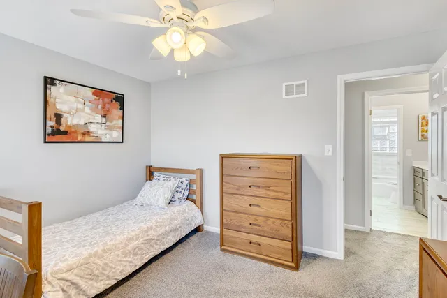 $495,000 | 1194 Dayton Road, Buffalo Grove, IL 60089