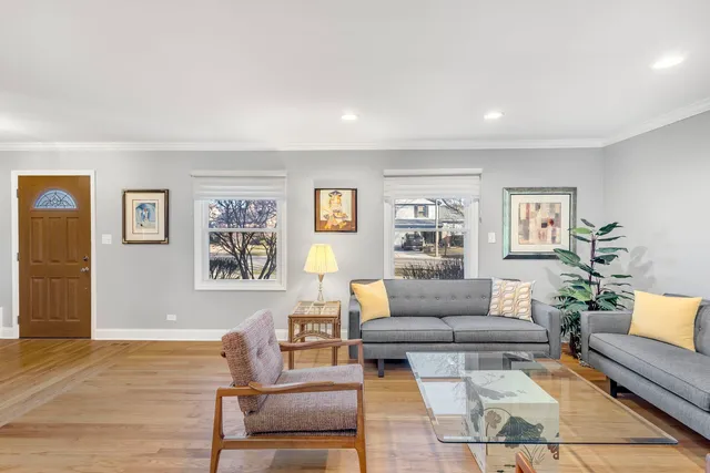 $495,000 | 1194 Dayton Road, Buffalo Grove, IL 60089