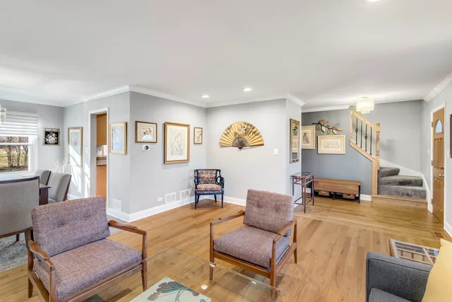 $495,000 | 1194 Dayton Road, Buffalo Grove, IL 60089