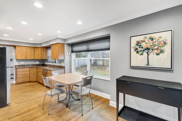 $495,000 | 1194 Dayton Road, Buffalo Grove, IL 60089