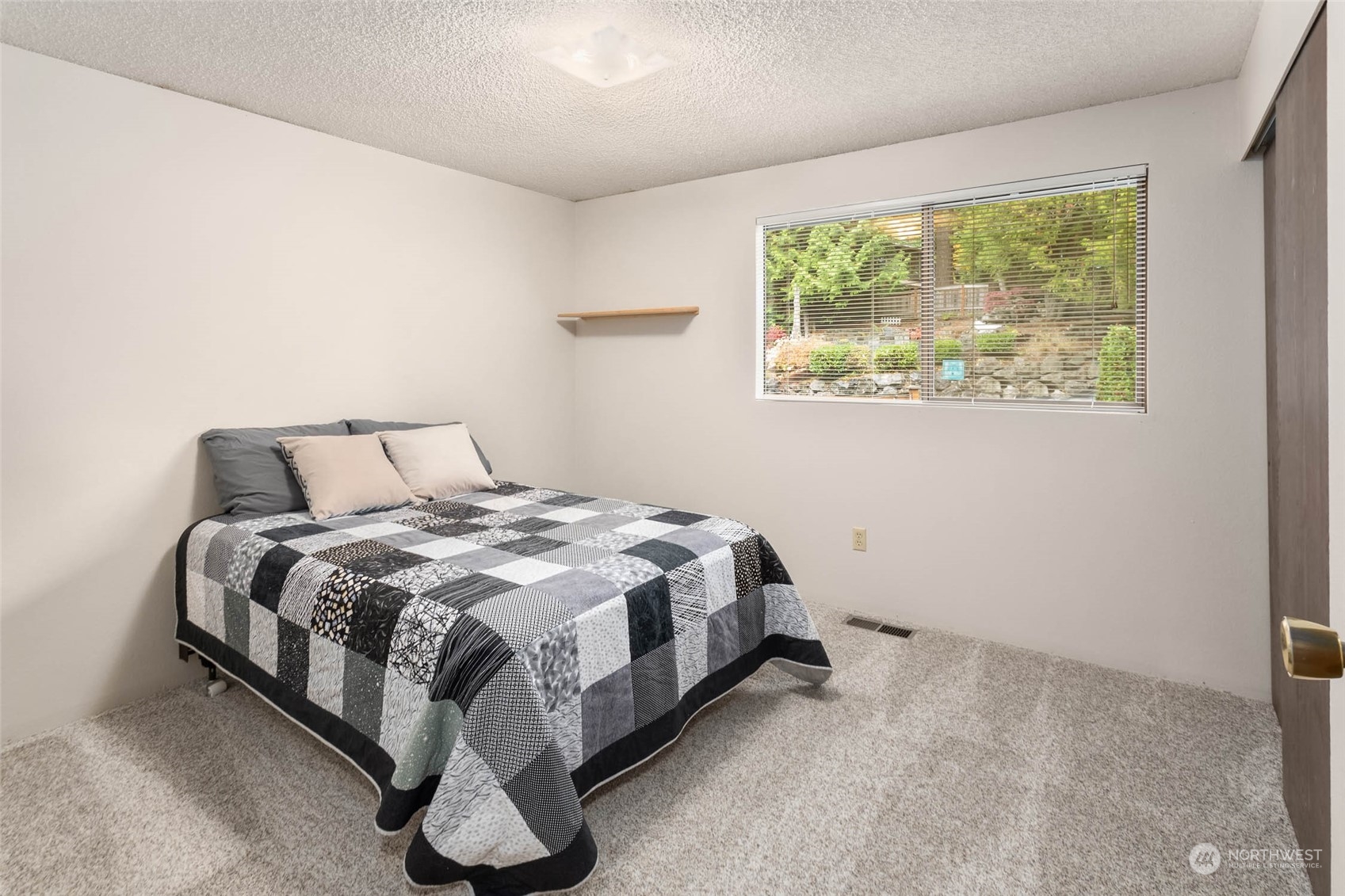 10635 Northeast 145th Place Bothell, WA 98011 - Photo 23 of 34 Gallery Image 23
