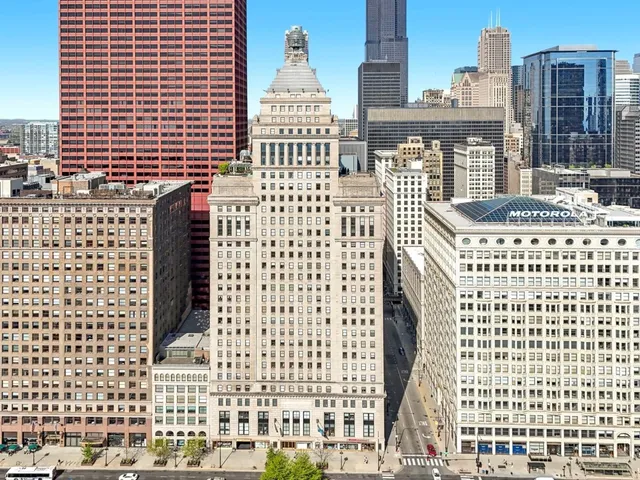 $550,000 | 310 South Michigan Avenue, Unit 702, Chicago, IL 60604