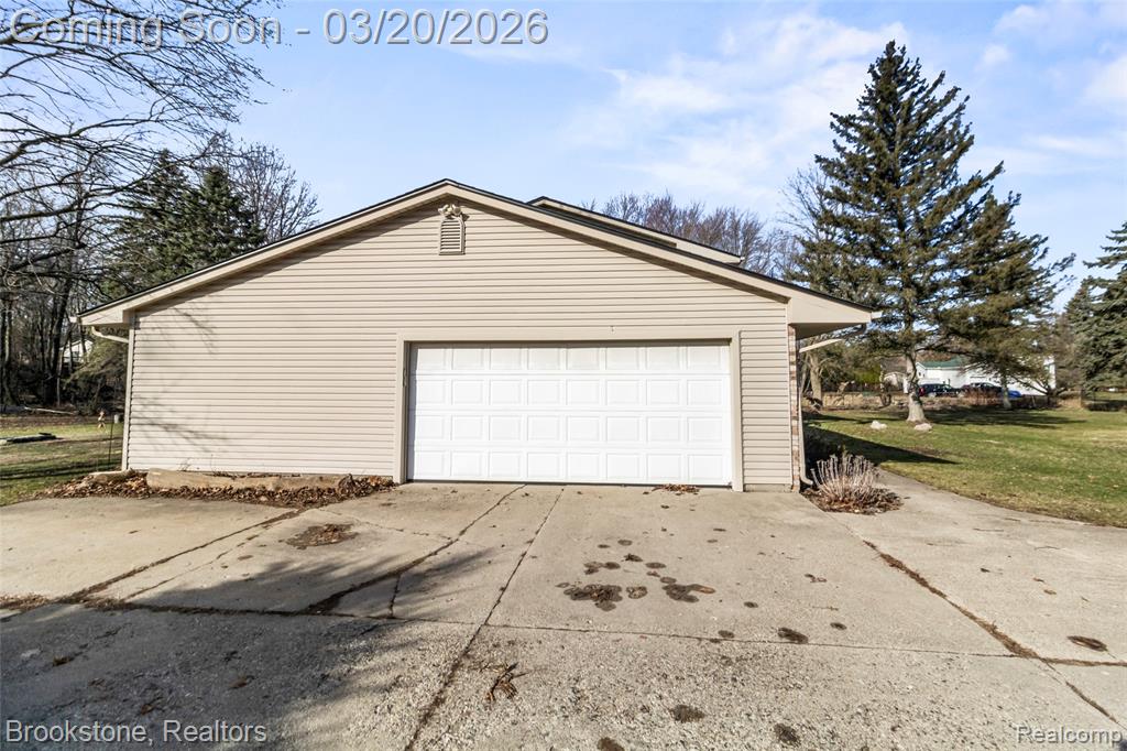3955 Morgan Road Lake Orion, MI 48359 - Photo 36 of 56 Gallery Image 36