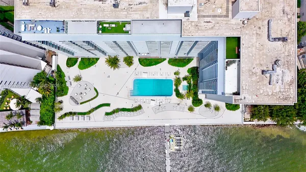 $2,700 | 1000 West Avenue, Unit 506, Miami Beach, FL 33139