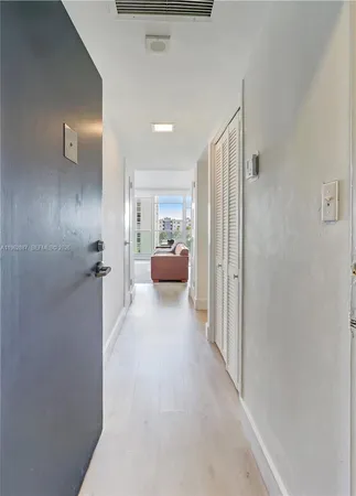 $2,700 | 1000 West Avenue, Unit 506, Miami Beach, FL 33139