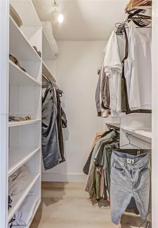 $2,700 | 1000 West Avenue, Unit 506, Miami Beach, FL 33139