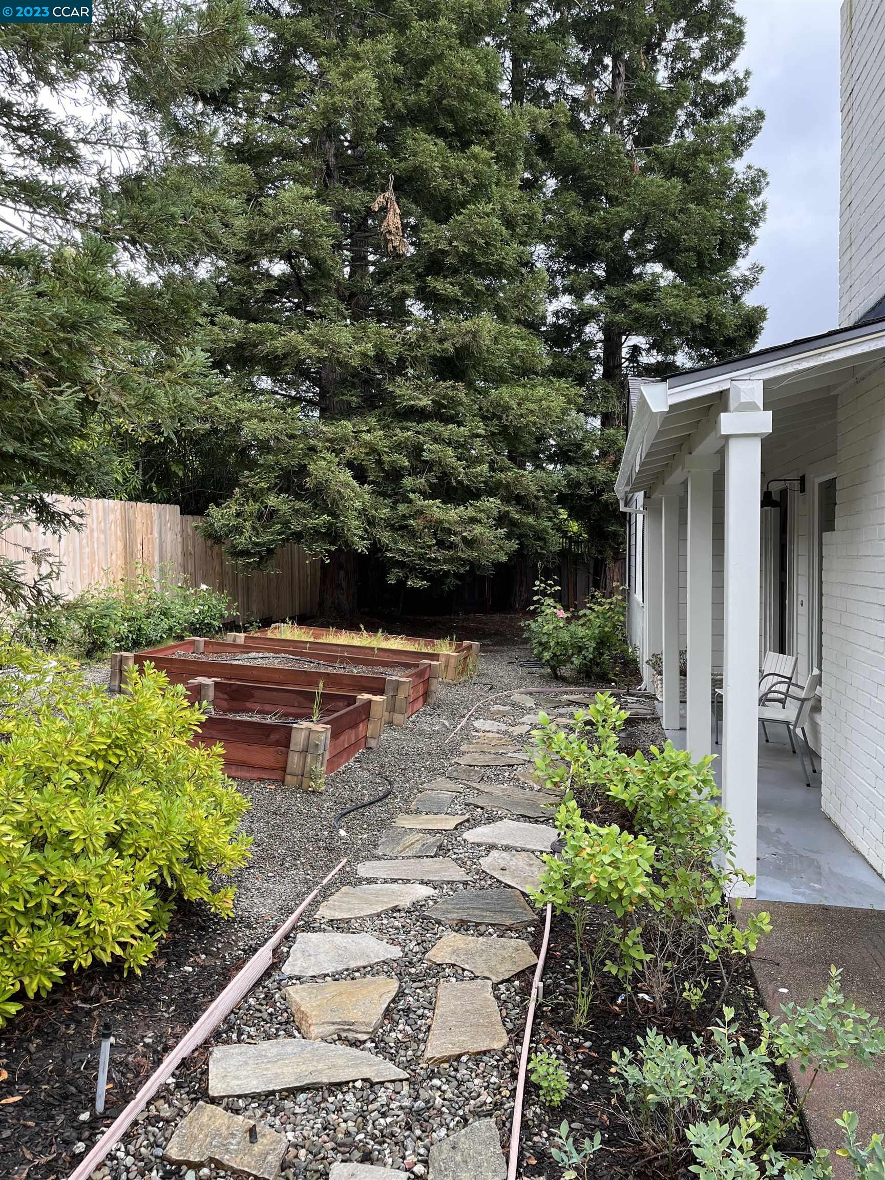 3524 Oliver Court Lafayette, CA 94549 - Photo 28 of 32 a garden view with a seating space