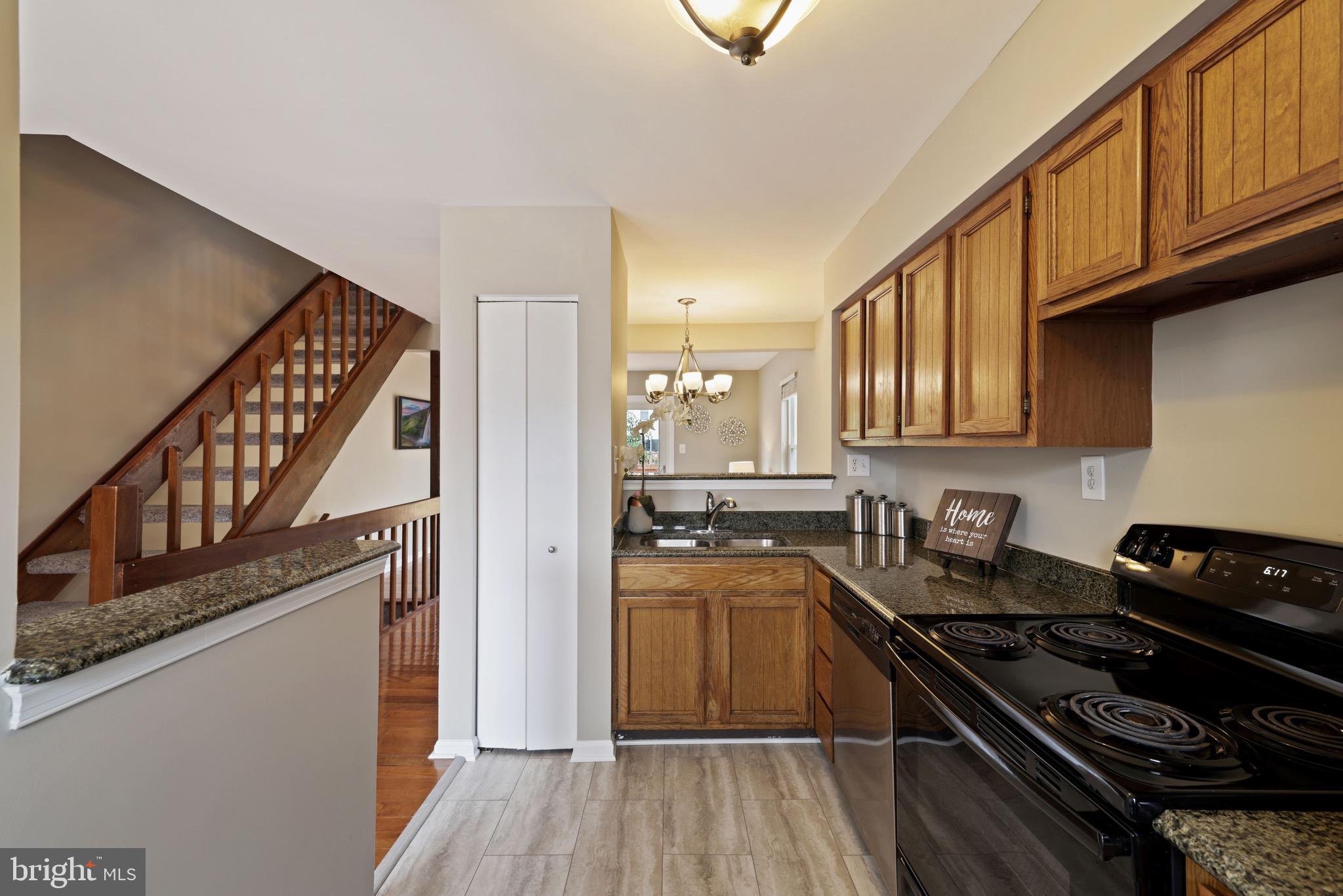 3045 Shepperton Terrace Silver Spring, MD 20904 - Photo 5 of 37