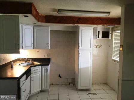1950 Eastfield Road Baltimore, MD 21222 - Photo 6 of 15 Kitchen