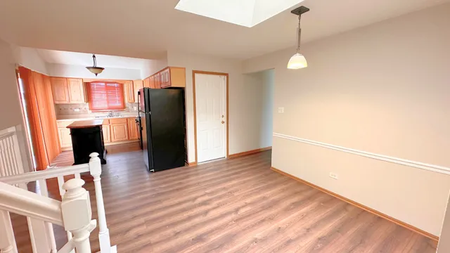 $194,000 | 1204 East 154th Street, South Holland, IL 60473