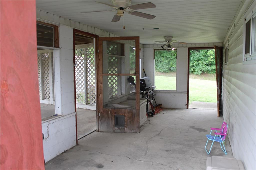 327 Reed Avenue Houston, PA 15342 - Photo 3 of 9 Gallery Image 3