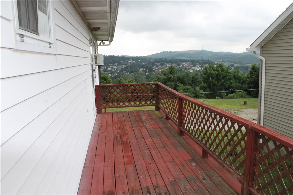 327 Reed Avenue Houston, PA 15342 - Photo 5 of 9 Gallery Image 5