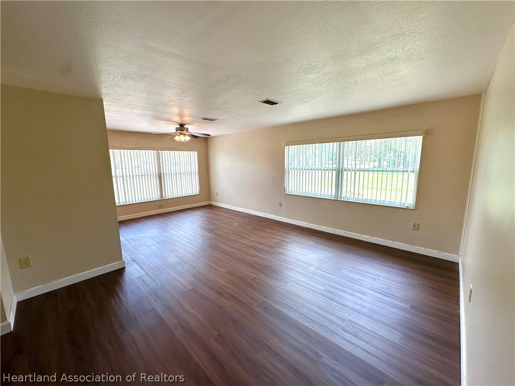 7028 Rolling Road Sebring, FL 33876 - Photo 15 of 36 Gallery Image 15