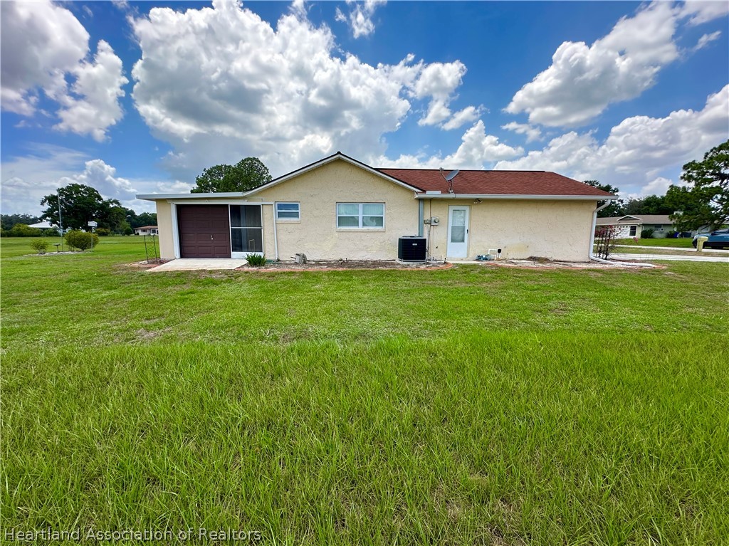 7028 Rolling Road Sebring, FL 33876 - Photo 8 of 36 Gallery Image 8