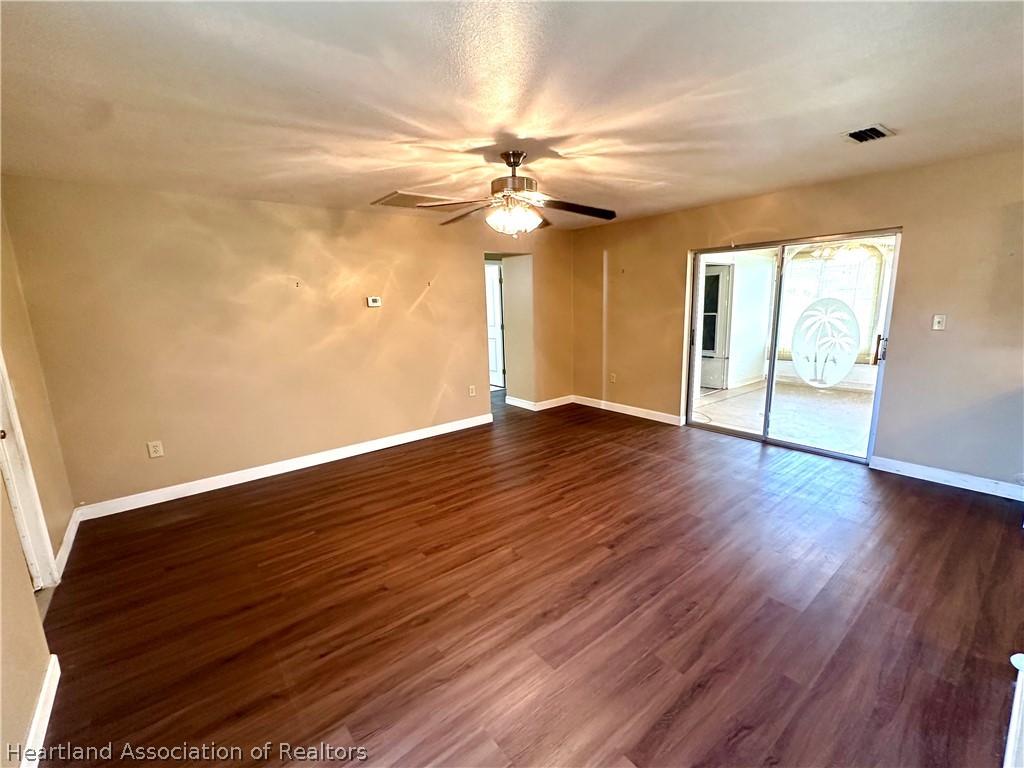 7028 Rolling Road Sebring, FL 33876 - Photo 10 of 36 Gallery Image 10