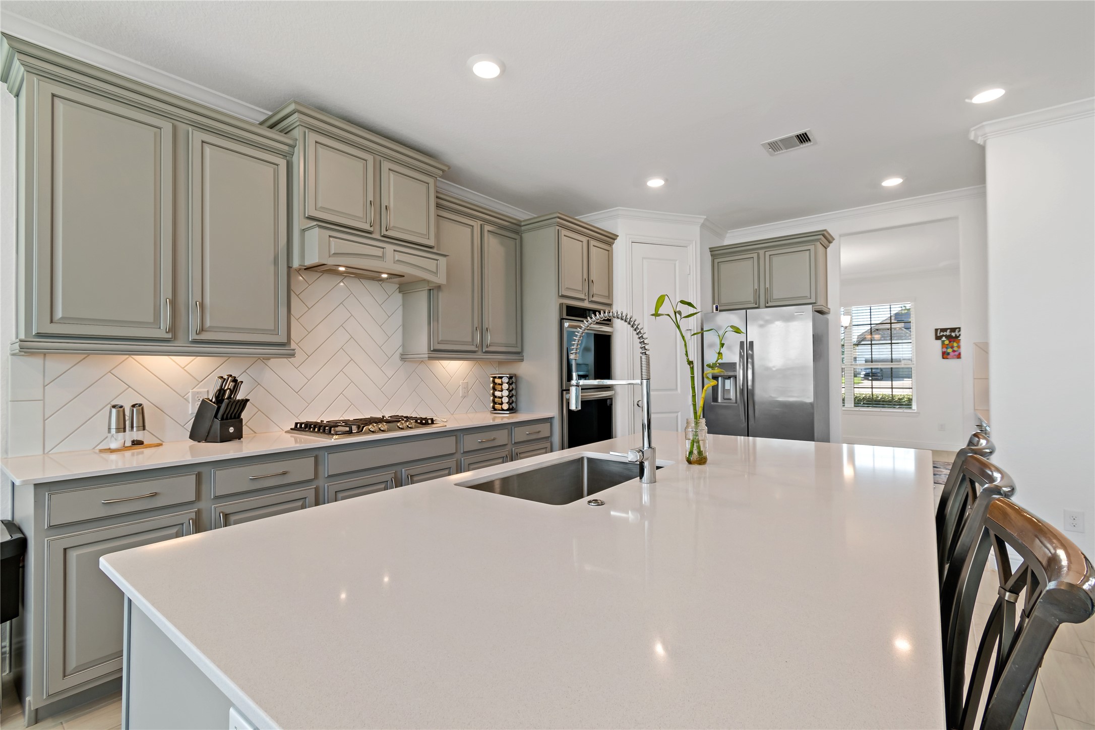 13803 Sturcombe Gln Trail Rosharon, TX 77583 - Photo 17 of 50 Kitchen