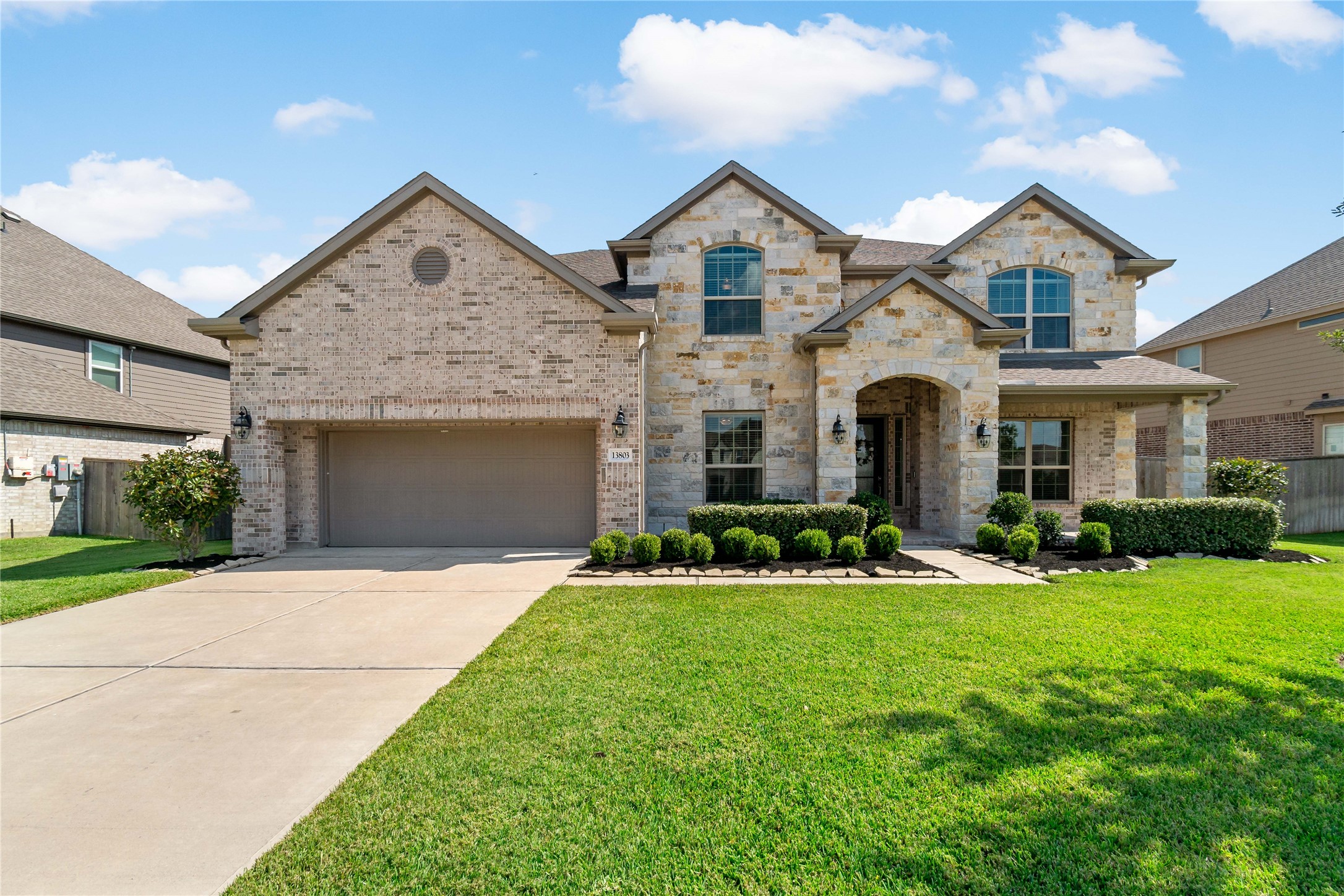 13803 Sturcombe Gln Trail Rosharon, TX 77583 - Photo 2 of 50