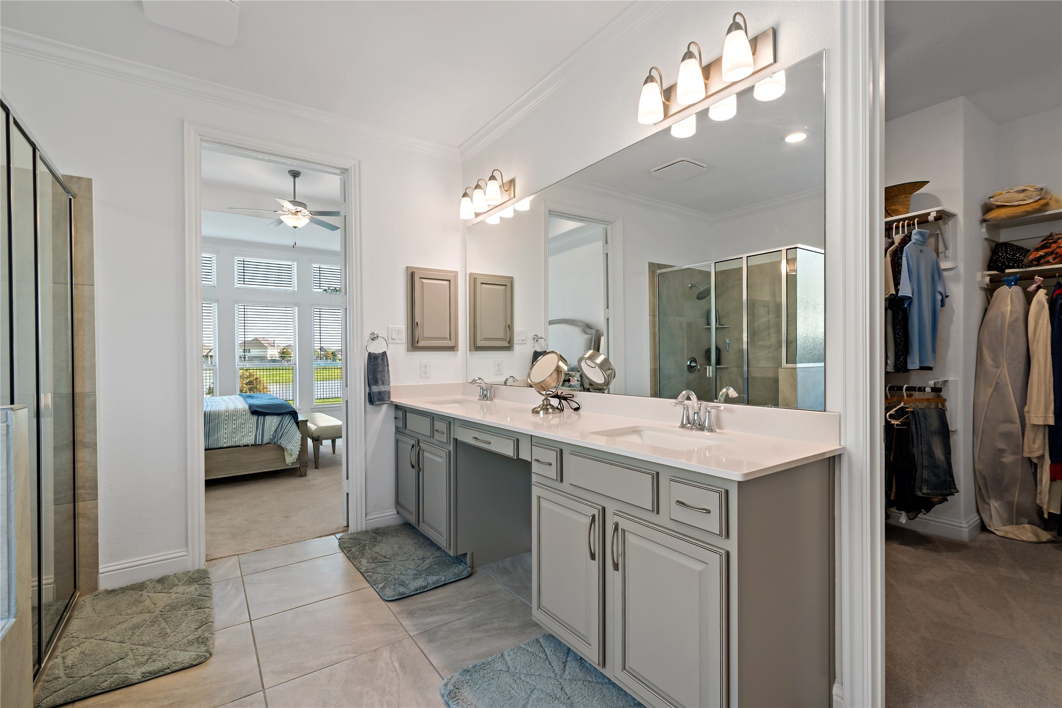 13803 Sturcombe Gln Trail Rosharon, TX 77583 - Photo 24 of 50 Primary Bath