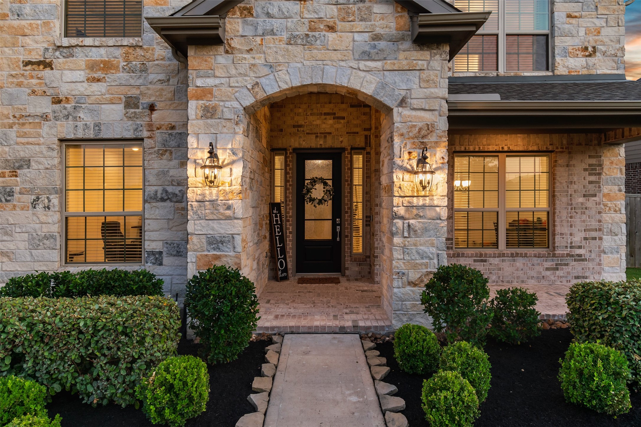 13803 Sturcombe Gln Trail Rosharon, TX 77583 - Photo 3 of 50