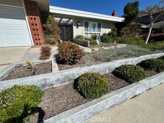 4919 Rockvalley Road Rancho Palos Verdes, CA 90275 - Photo 2 of 32