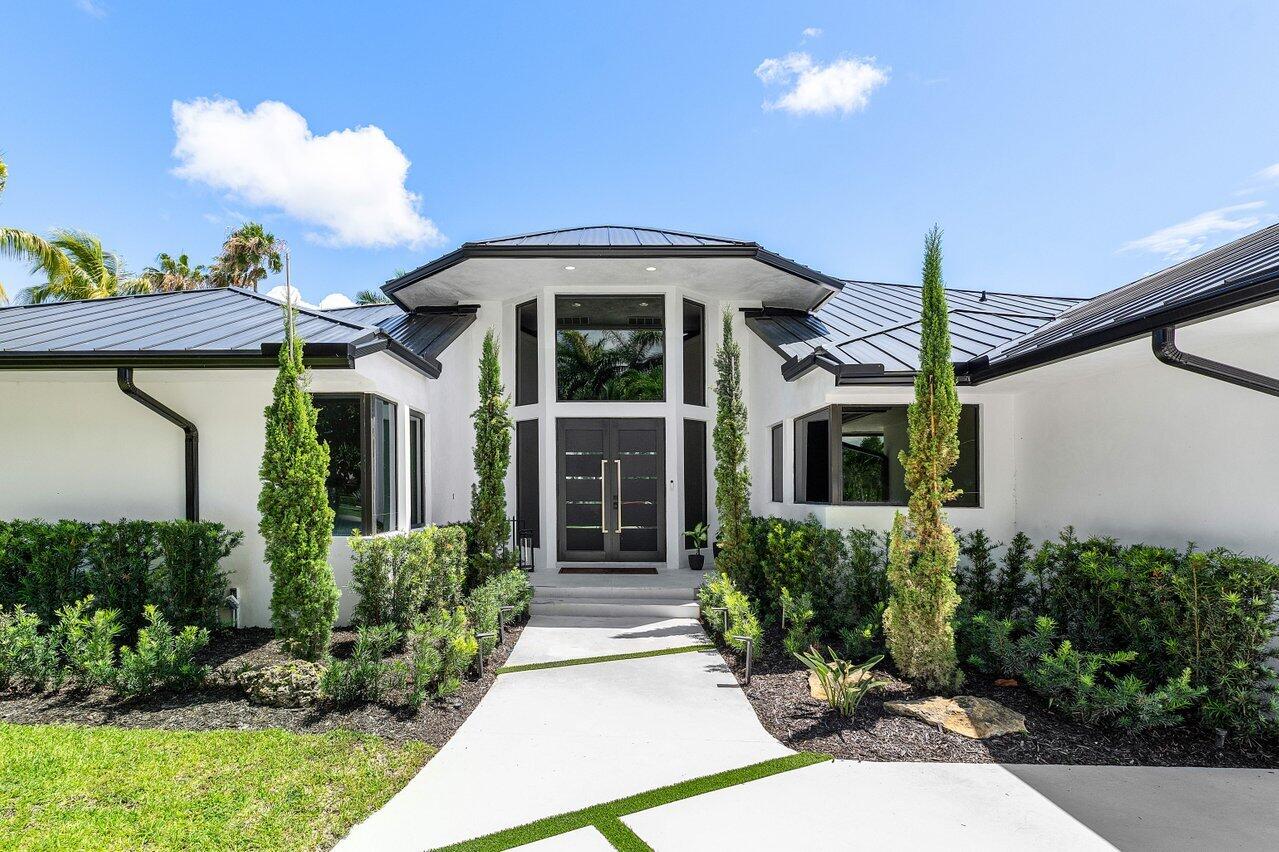 4825 Bocaire Boulevard Boca Raton, FL 33487 - Photo 3 of 52 004
