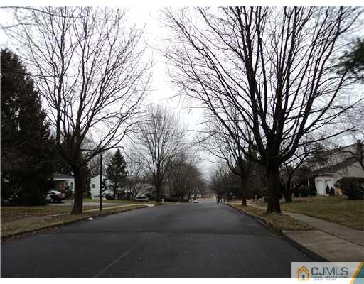 13 Wick Road East Brunswick, NJ 08816 - Photo 18 of 18 Gallery Image 18