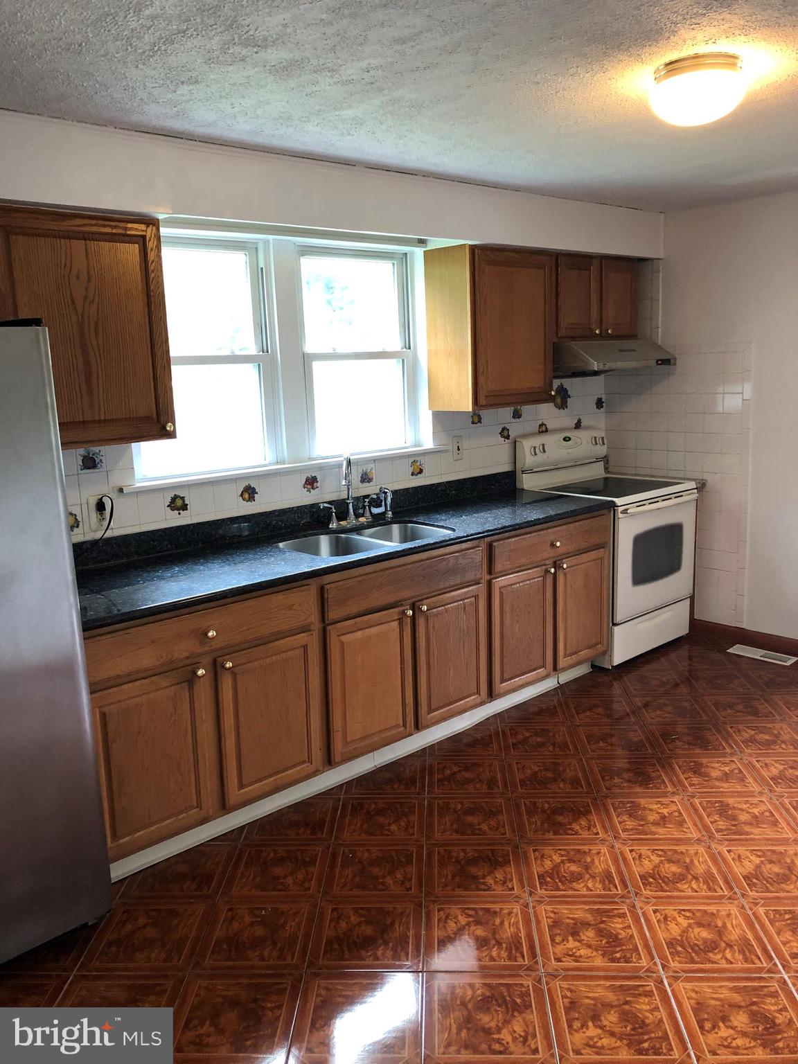2011 Bergey Road Hatfield, PA 19440 - Photo 3 of 20 Gallery Image 3