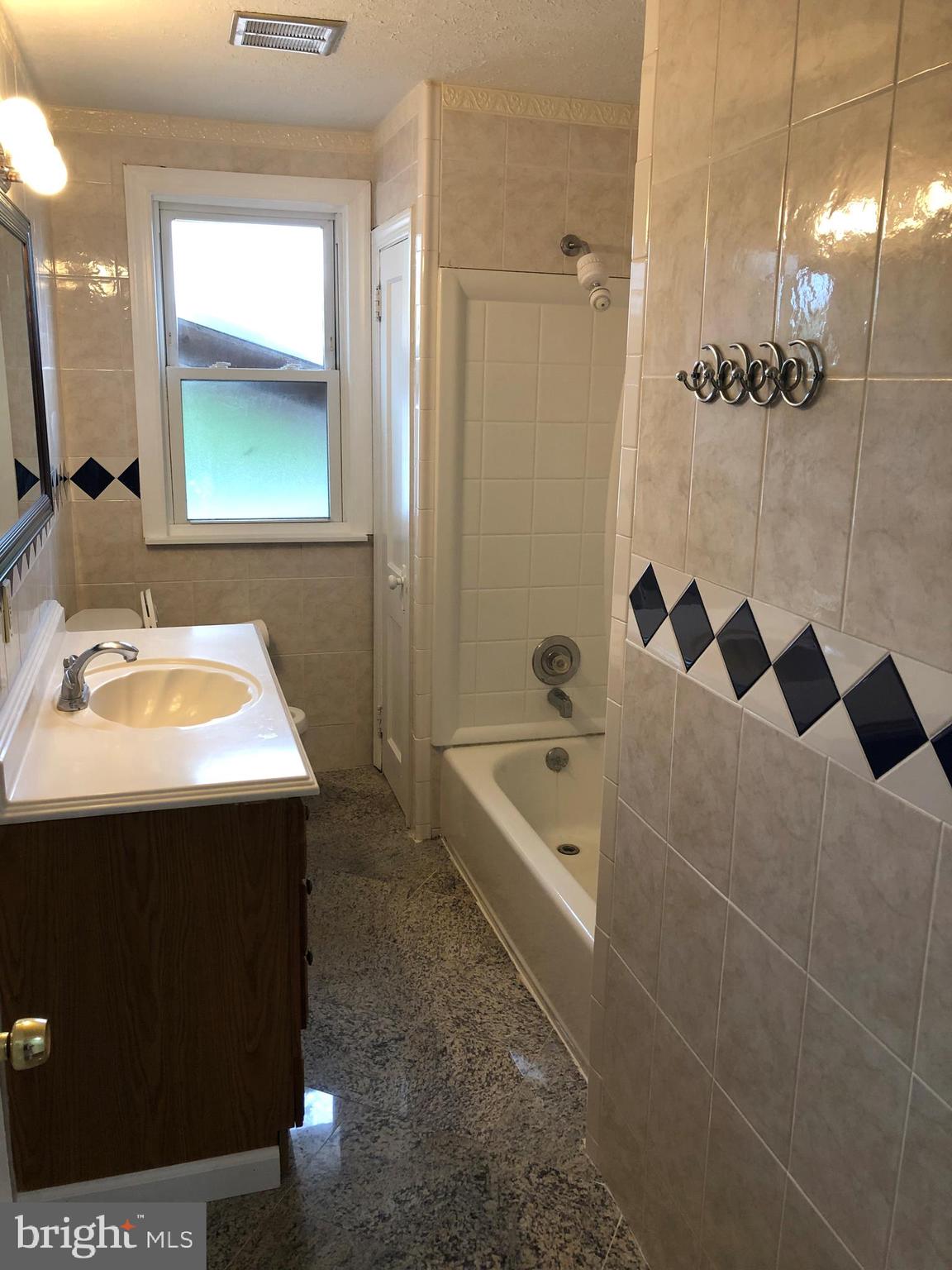 2011 Bergey Road Hatfield, PA 19440 - Photo 4 of 20 Gallery Image 4