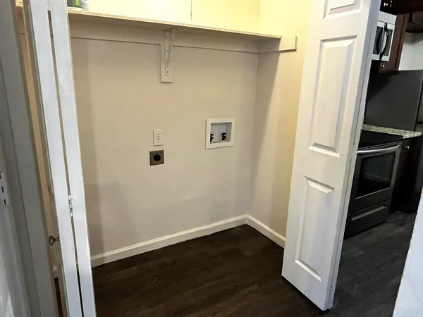 $1,200 | 2200 East Trinity Mills Road, Unit 301, Carrollton, TX 75006