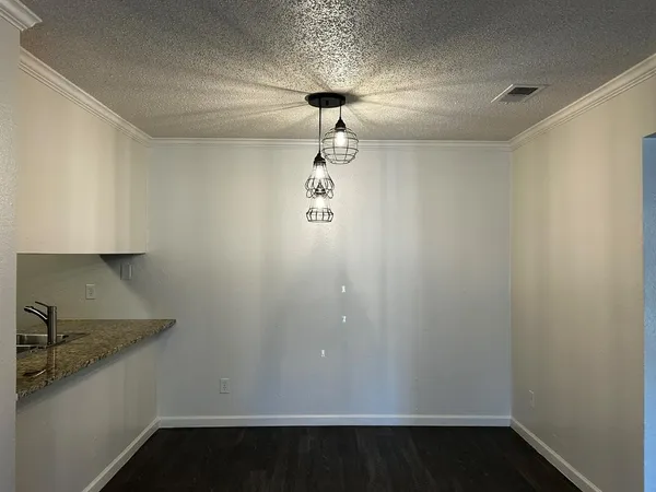 $1,200 | 2200 East Trinity Mills Road, Unit 301, Carrollton, TX 75006