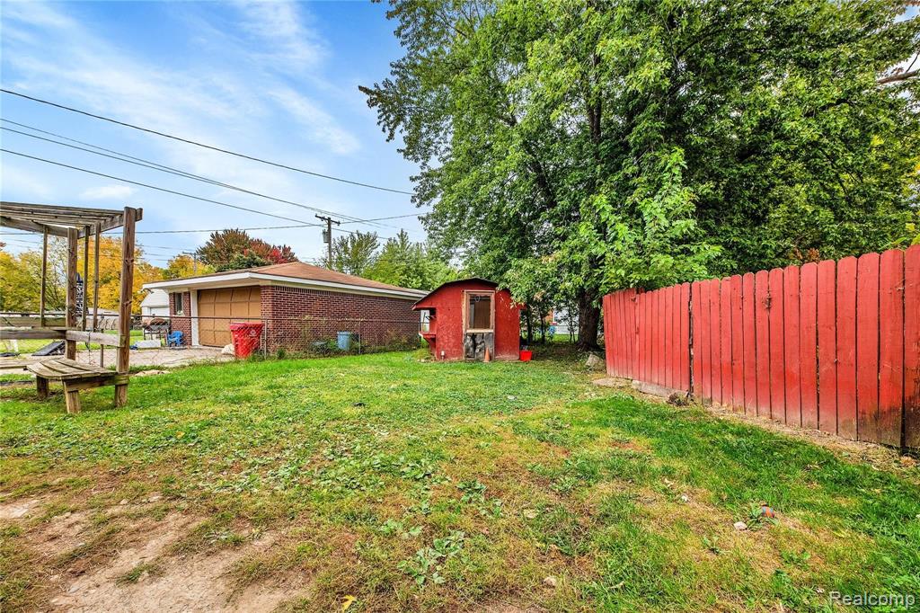 22770 Rausch Avenue Eastpointe, MI 48021 - Photo 26 of 30