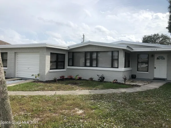$1,950 | 1923 Jefferson Avenue, Melbourne, FL 32935