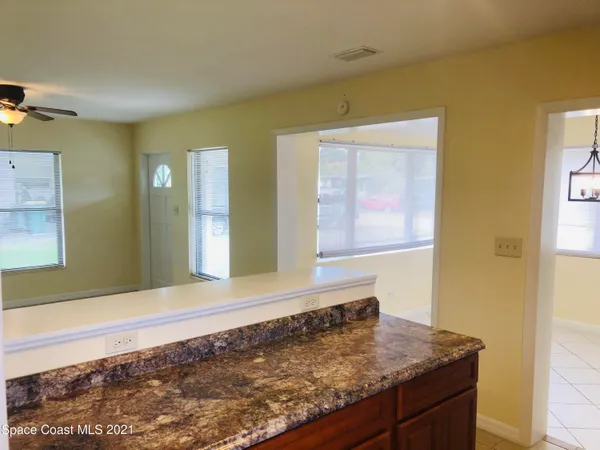 $1,950 | 1923 Jefferson Avenue, Melbourne, FL 32935
