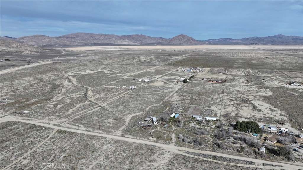 19-ac Sunrise Road Lucerne Valley, CA 92356 - Photo 11 of 15 a view of lake and mountain