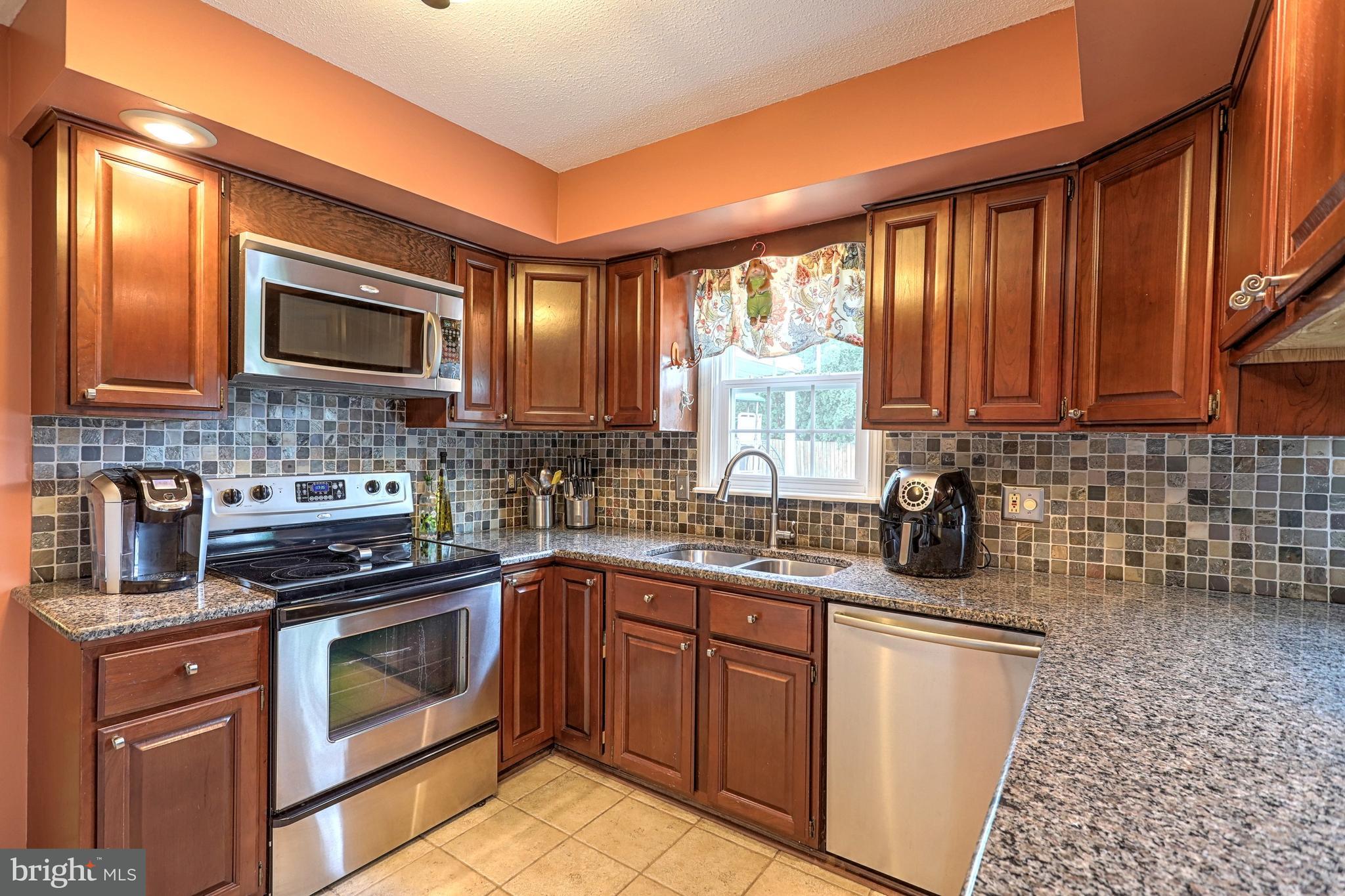 4008 Old Orchard Road York, PA 17402 - Photo 15 of 28 Gallery Image 15