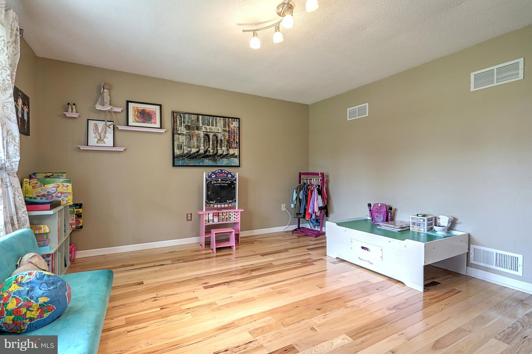 4008 Old Orchard Road York, PA 17402 - Photo 19 of 28 Gallery Image 19