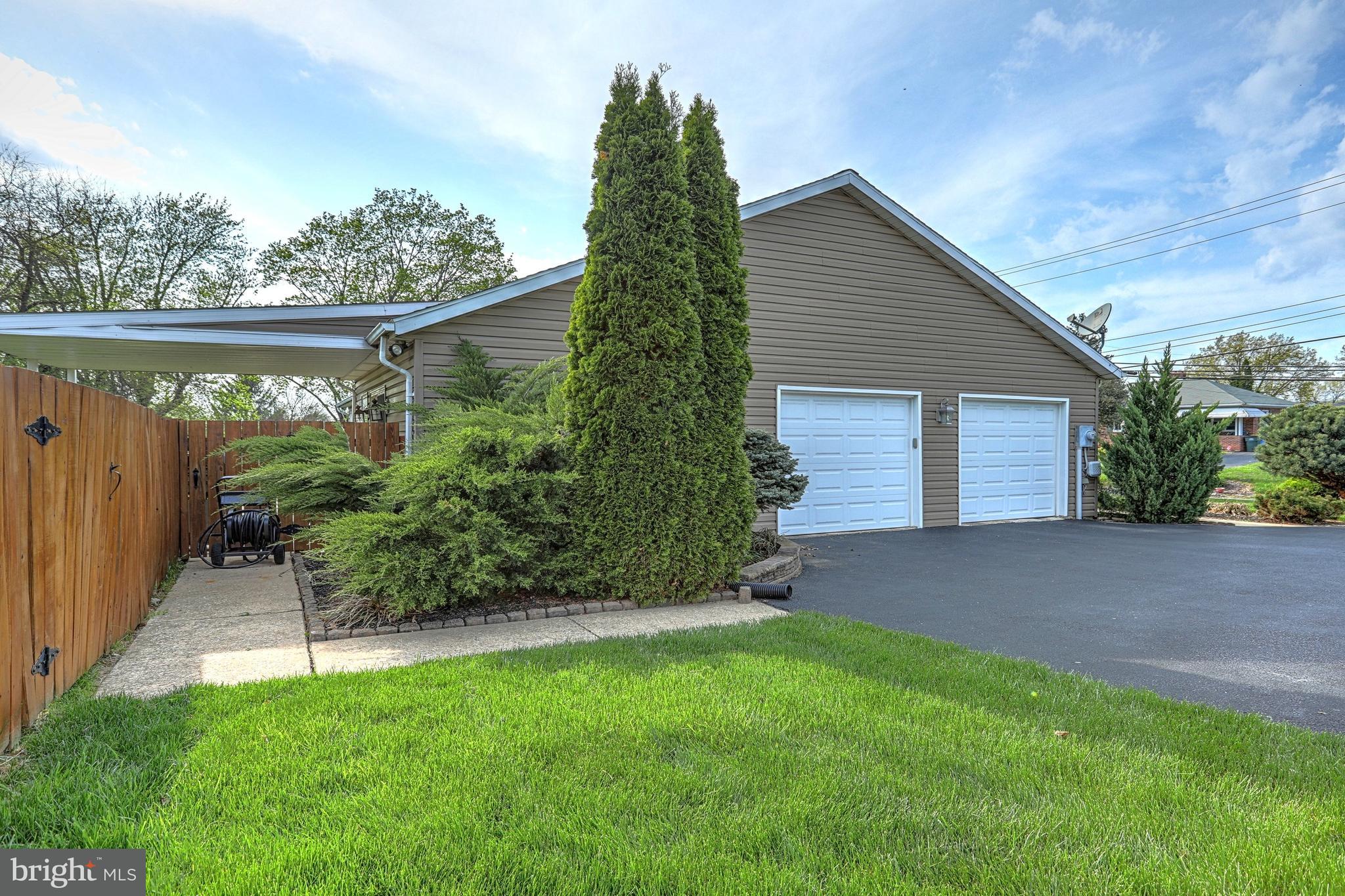 4008 Old Orchard Road York, PA 17402 - Photo 5 of 28 Gallery Image 5
