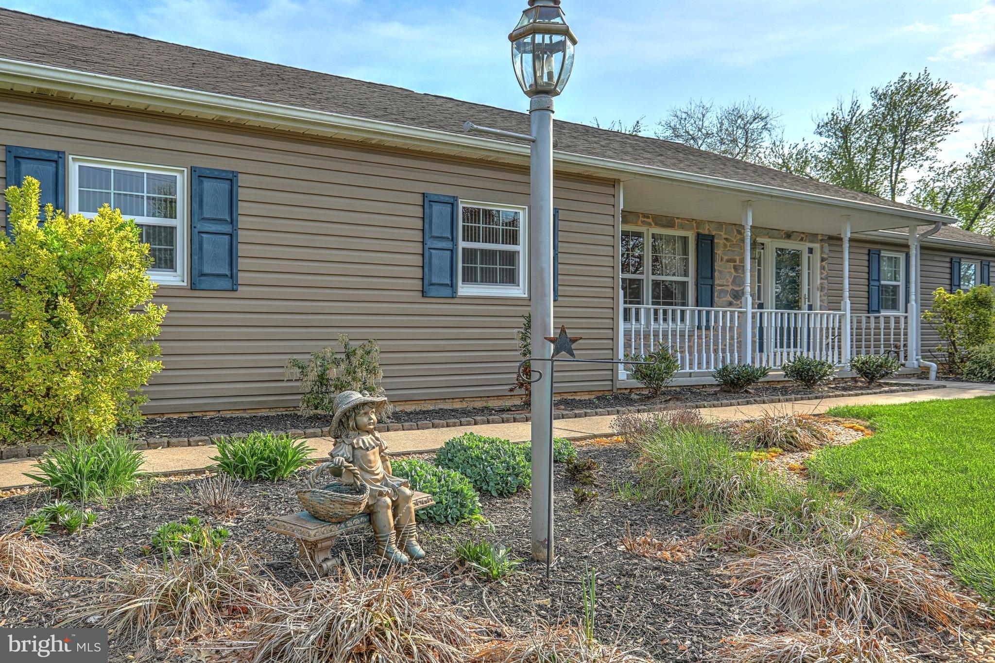 4008 Old Orchard Road York, PA 17402 - Photo 6 of 28 Gallery Image 6