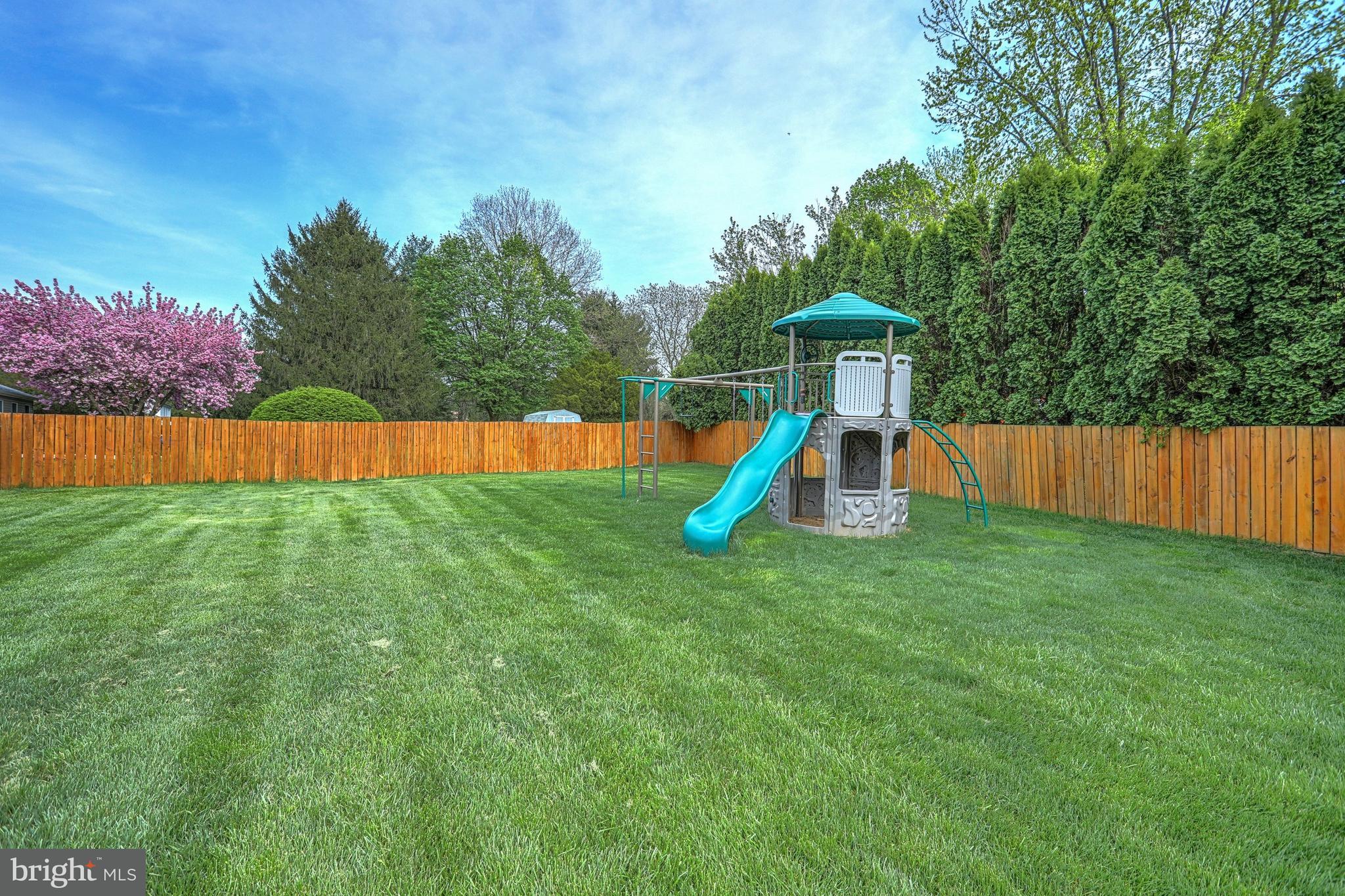 4008 Old Orchard Road York, PA 17402 - Photo 9 of 28 Gallery Image 9