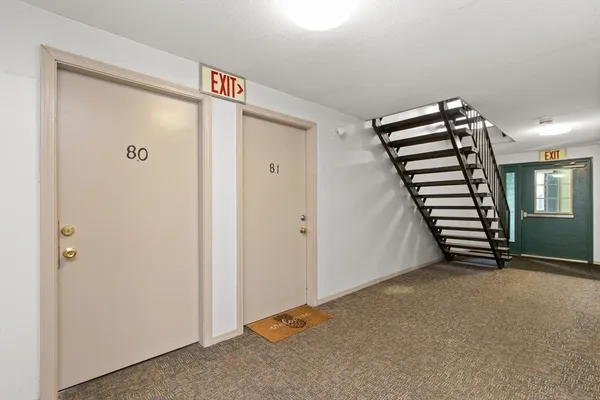 $1,900 | 180 Main Street, Unit D80, Bridgewater, MA 02324