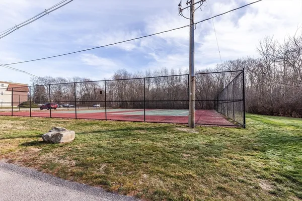 $1,900 | 180 Main Street, Unit D80, Bridgewater, MA 02324