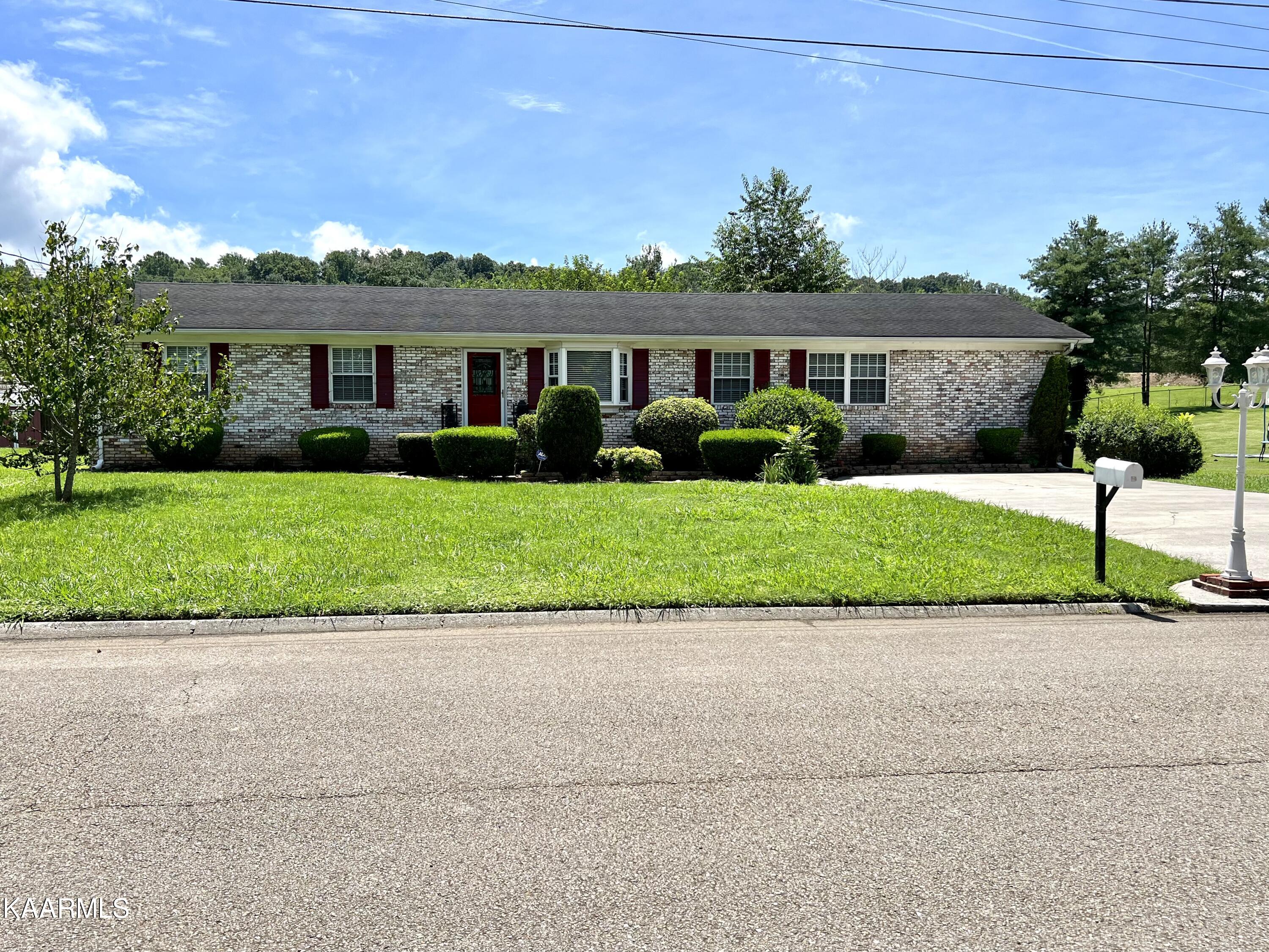 5920 Meadowland Drive, Knoxville, TN 37924 Compass