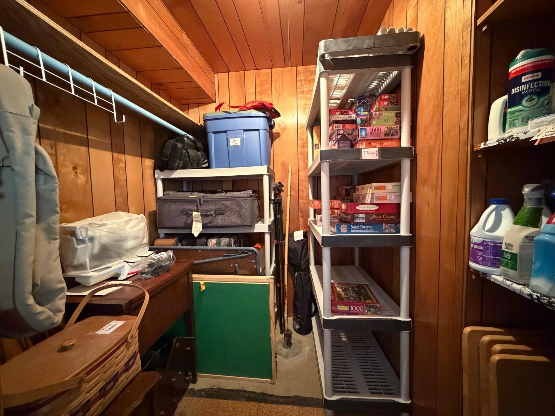 276 Allview Road Westerville, OH 43081 - Photo 16 of 23 Closet Storage