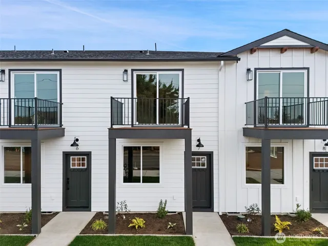 $419,950 | 669 West Hendrickson Road, Unit 7, Sequim, WA 98382