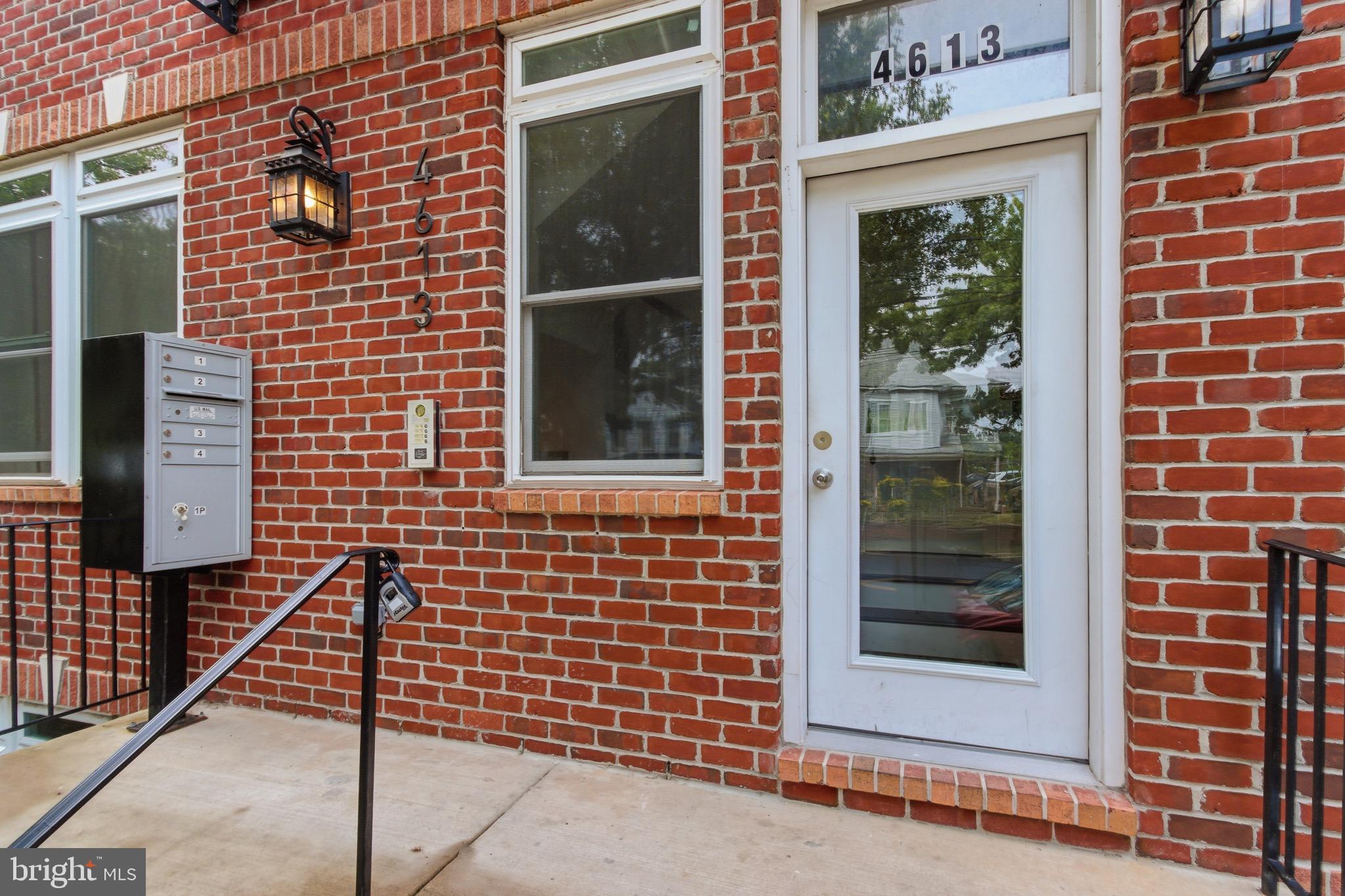 4613 Minnesota Avenue Northeast, Unit 2 Washington, DC 20019 - Photo 20 of 25 Building Entrance